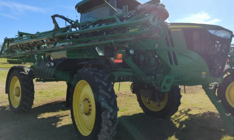 Обприскувач самохідний John Deere 4030R (2015) - фото № 19
