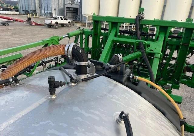 Обприскувач самохідний John Deere 4030R (2015) - фото № 3