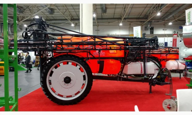 Обприскувач причіпний штанговий Львівагромашпроект ОПШ-2418 - фото № 1