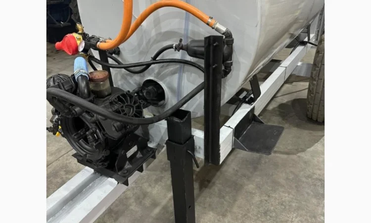 Продам садовий обприскувач ОВС-2000 - фото № 3