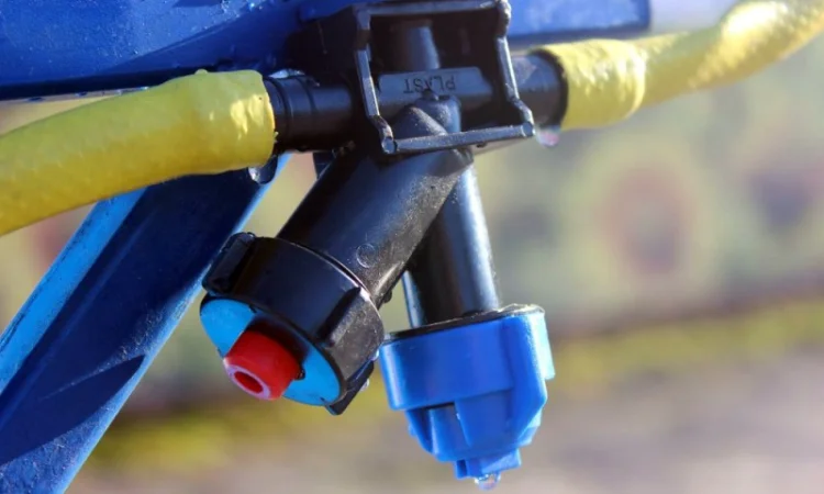 Опрыскиватель + компрессор. Навесной к мотоблоку, трактору. 50 л. Оригинал - фото № 6