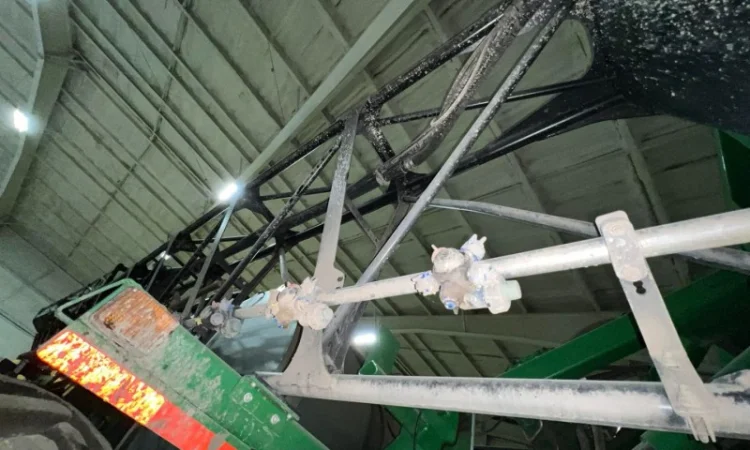 Обприскувач John Deere 4940 - фото № 9