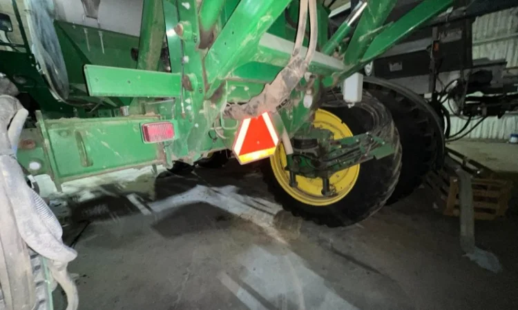 Обприскувач John Deere 4940 - фото № 8