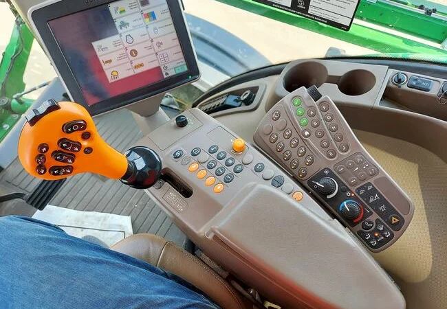 Обприскувач John Deere 4038 - фото № 6