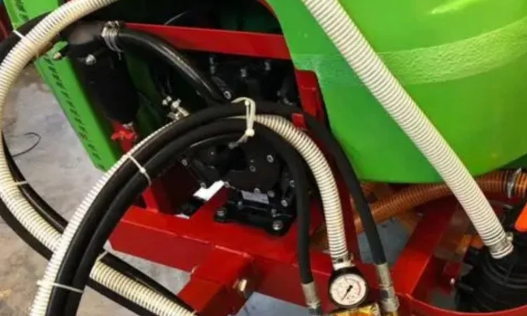 Продам садовый опрыскиватель на 2000 литров Прицепной Родос-2000 - фото № 7
