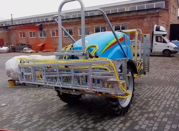 Опрыскиватель+ 2500 Гидравлика, смеситель Свежая поставка Увеличенный клиренс МАКСУС 2500 - фото № 2