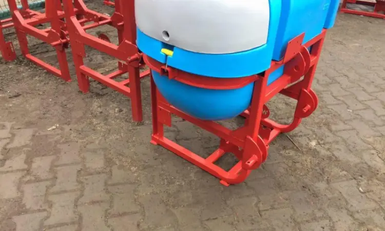 Опрыскиватель от 200 до 2500 л Польша - фото № 2