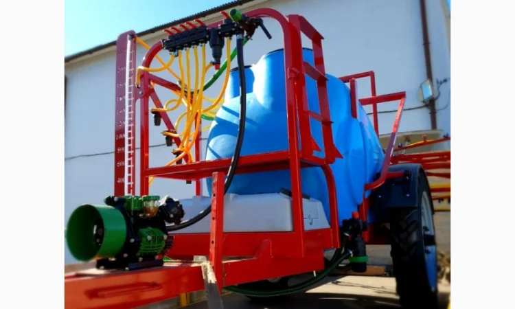 Оприскувач причіпний 2000 2500 л Польща - фото № 4