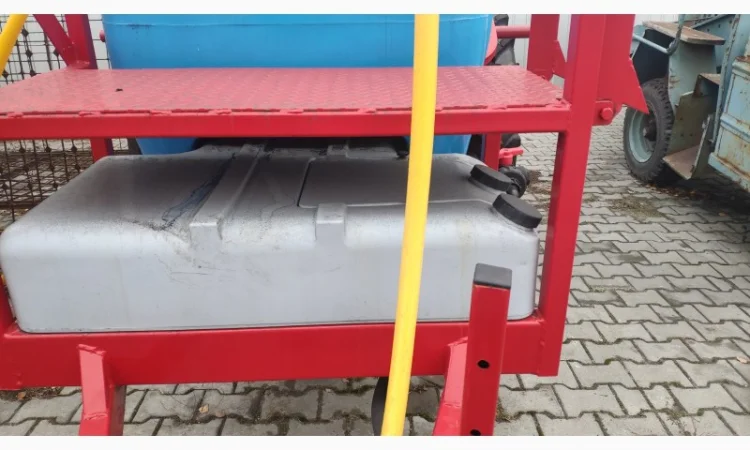 Оприскувач причіпний 2000 2500 л Польща - фото № 10