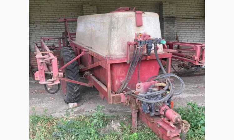 Опрыскиватель ОП 2000. Опрыскиватель ОП - фото № 1