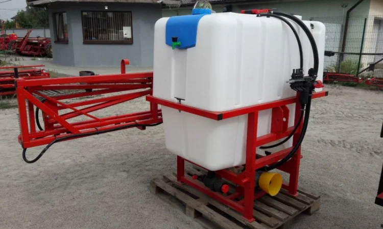 Навісний обприскувач ОП-800 л для внесення пестицидів штанга 12 м - фото № 1