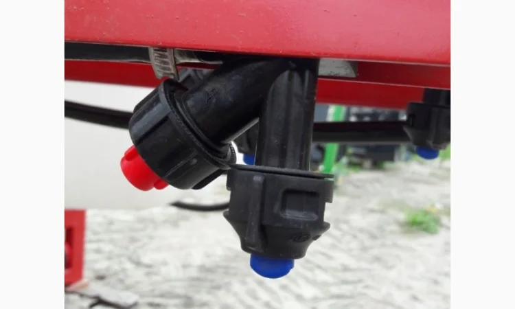 Навісний обприскувач ОП-800 л для внесення пестицидів штанга 12 м - фото № 13