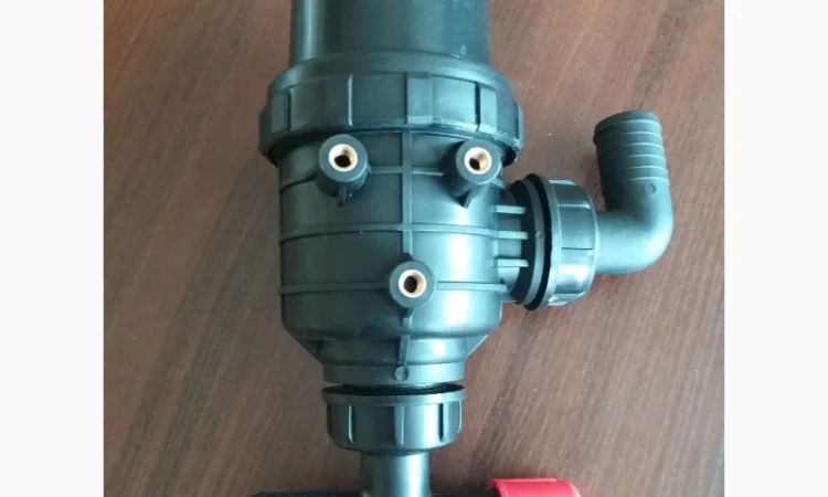 Фильтр всасывающий на навесной опрыскватель фирмы Agroplast (Польша) - фото № 2