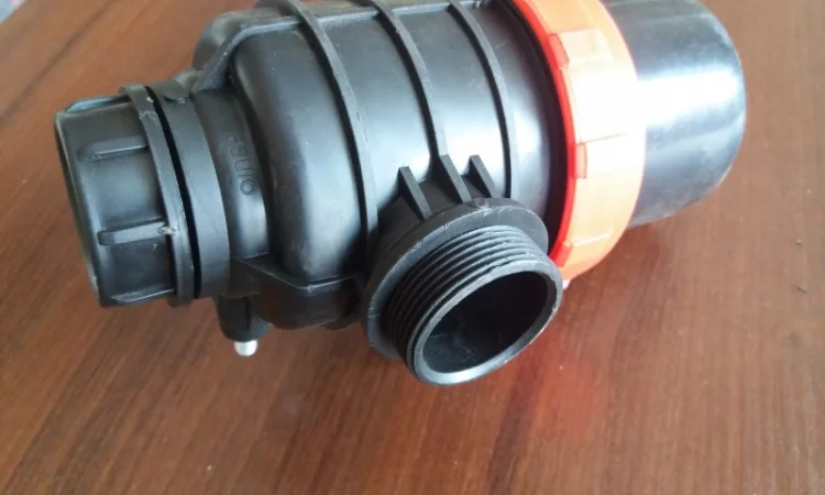 Фильтр всасывающий на навесной опрыскватель фирмы Agroplast (Польша) - фото № 4