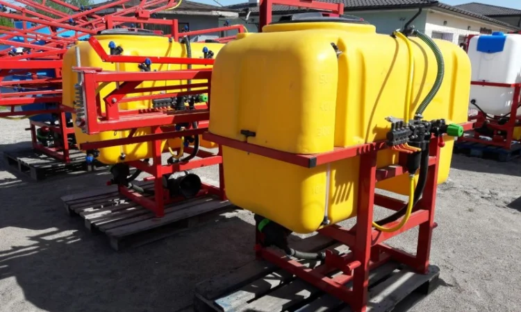 Навісний обприскувач 600 л штанга 14 м для внесення пестицидів - фото № 3