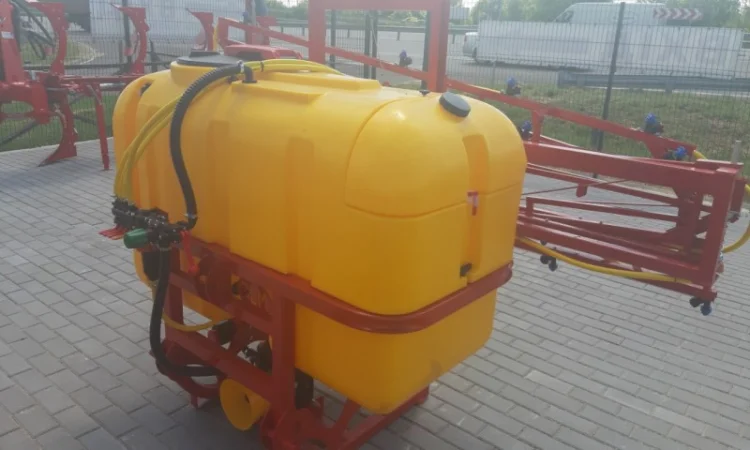 Навісний обприскувач 600 л для внесення пестицидів - фото № 1