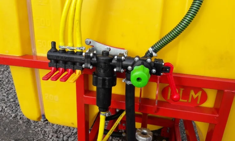 Садовий навісний обприскувач 800 л - фото № 10