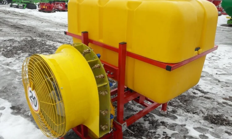 Садовий навісний обприскувач 800 л - фото № 17