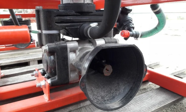 Навісний обприскувач 400 л для внесення пестицидів штанга 12 м - фото № 8