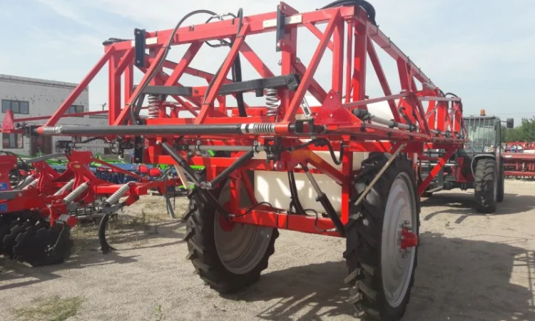 Гідравлічні 24 м крила на причіпний обприскувач КОМПЕНСАЦІЯ -25% - фото № 1