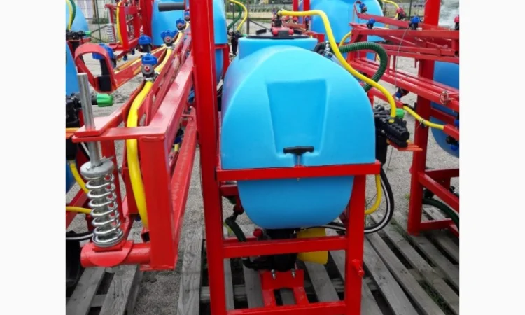 Навісний обприскувач 200 л для внесення пестицидів штанга 10 м - фото № 1