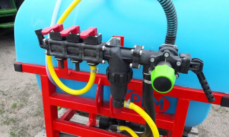 Навісний обприскувач 200 л для внесення пестицидів штанга 10 м - фото № 12