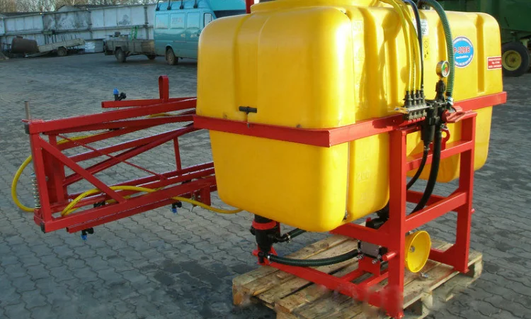 Продам опрыскиватель навесной 800 литров 12, 14, 16 метров штанга со стабилизацией - фото № 1