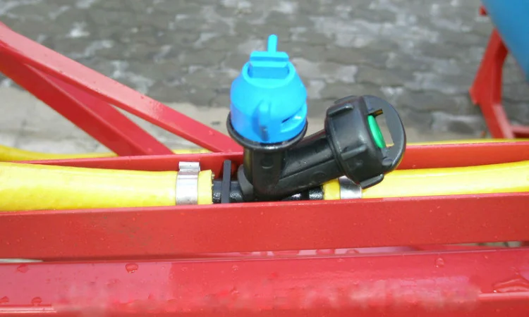 Продам опрыскиватель навесной 1000 литров 14, 16 метров штанга со стабилизацией - фото № 5