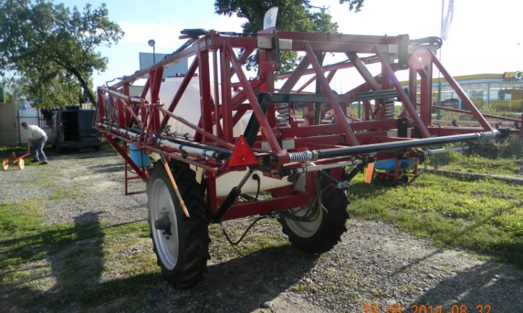 Штанга крила 18 м на обприскувач причіпний - фото № 6