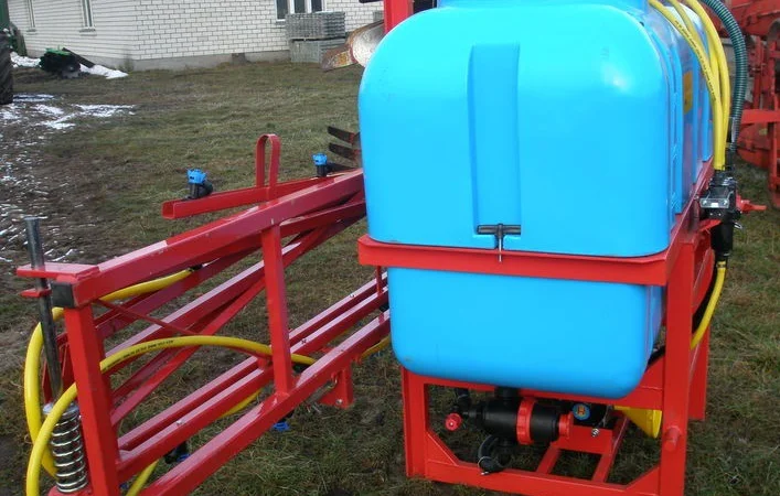 Оприскувачі з баком 200, 300, 400, 600, 800, 1000 л - фото № 1
