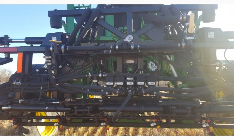 Опрыскиватель John Deere 4730 из США Состояние нового - фото № 13