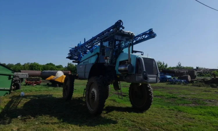 Опрыскиватель самоходный Berthoud RAPTOR 4240 - фото № 4