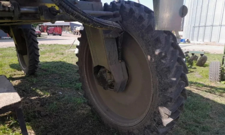 Опрыскиватель самоходный Berthoud RAPTOR 4240 - фото № 5