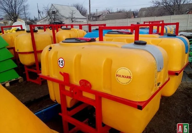 Продаж оприскувачів Польша Полмарк на 200л - фото № 1