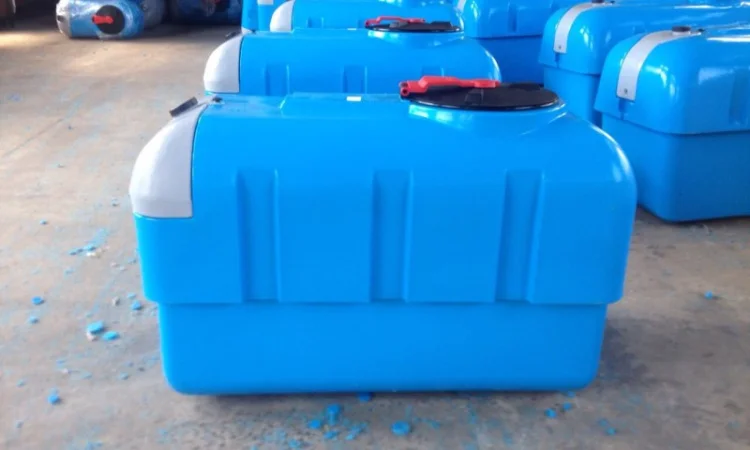 Бочка, емкость для опрыскивателя, опрыскиватель, для воды и других целей 200 - 800л Польша - фото № 5