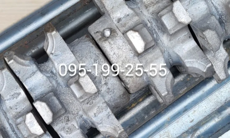 ПРТ-10 в процесі збирання. Балансир ПРТ-10; транспортер ПРТ-10; зірочка (ведуча) ПРТ-10 - фото № 4