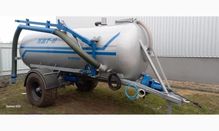 Бочка МЖТ 10 одноосна вакумна з навозним розкидачем 12м - фото № 1