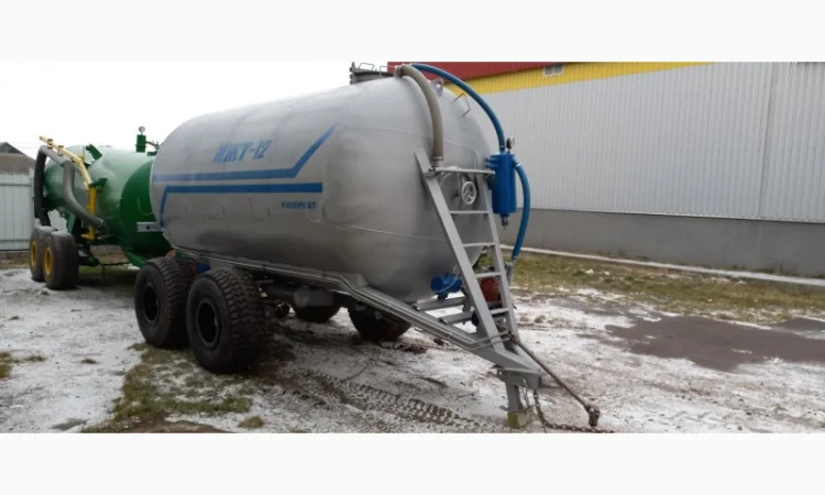 Бочка МЖТ-12 з вакумною установкою та розкидачем - фото № 1