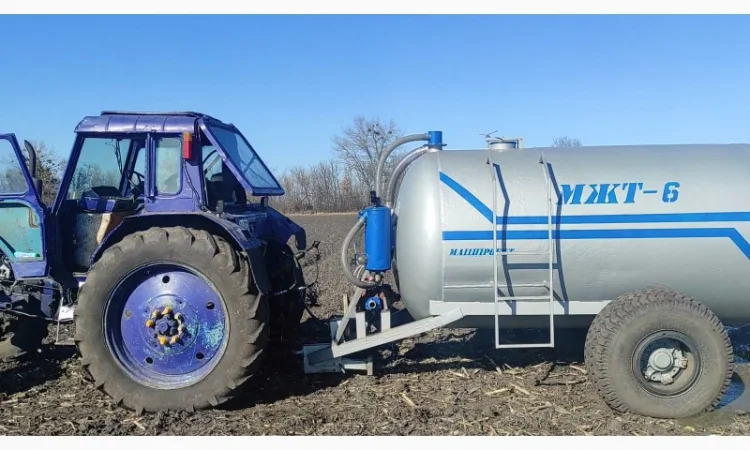 Бочка навозу МЖТ-6 (6м3) вакумна з розкидачем - фото № 1