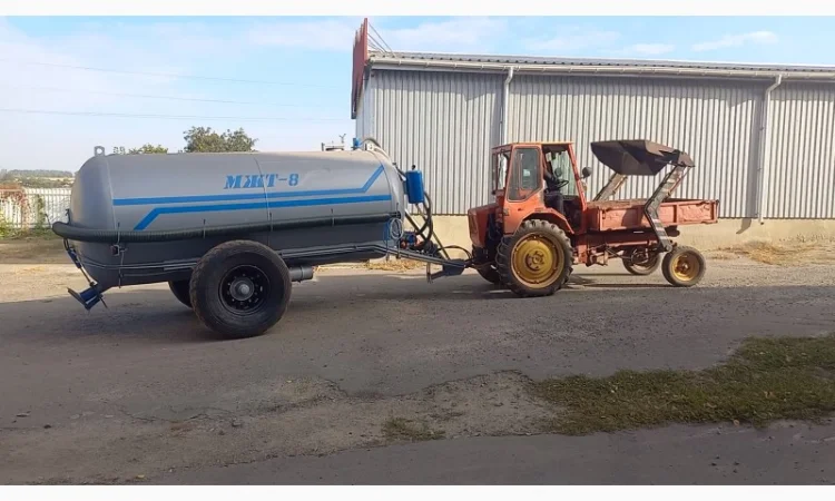 Бочка навозу МЖТ-8 (8м3) вакумна з розкидачем - фото № 2