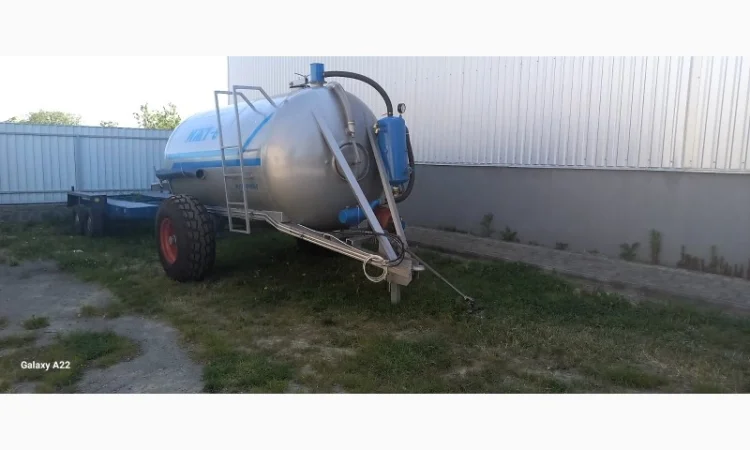 Бочка навозу МЖТ6 (6м3; 8мм; вакум КО503, розкидач) - фото № 4