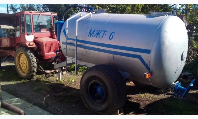 Бочка МЖТ-6 з вакумною установкою та розкидачем навозу - фото № 1
