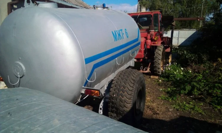 Бочка МЖТ-6 з вакумною установкою та розкидачем навозу - фото № 3