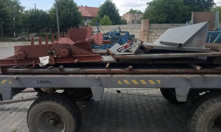 Гноєрозкидач одно та дво осьні Польща - фото № 3