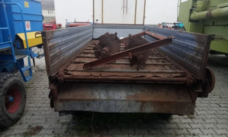 Гноєрозкидач одно та дво осьні Польща - фото № 4