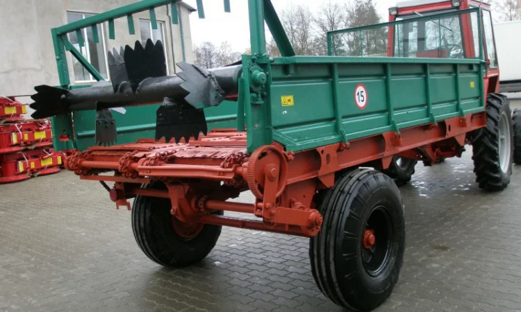 Розкидач навоза на 4 тони - фото № 1