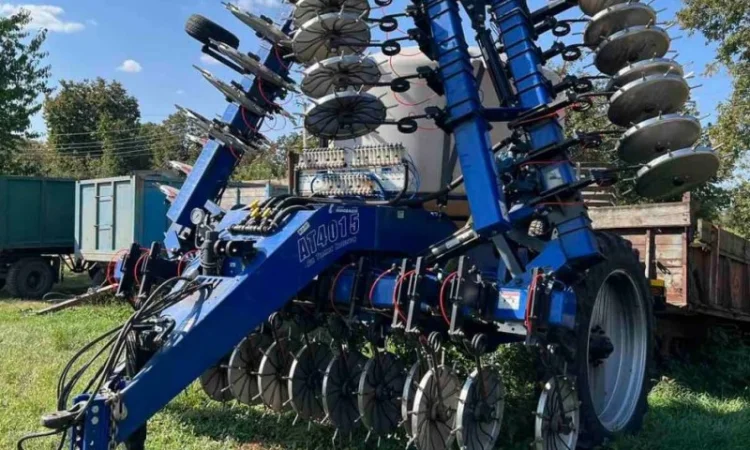 Аплікатор для внесення рідких мінеральних добрив BLUE-JET AT4015 - фото № 3