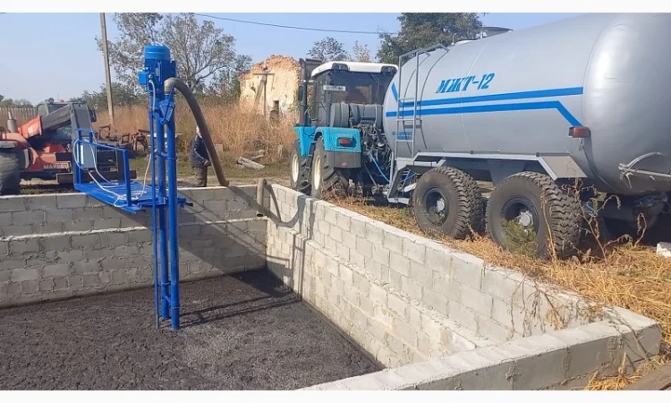 Бочка МЖТ-12 навозу має мішалку + розкидач 12м - фото № 1