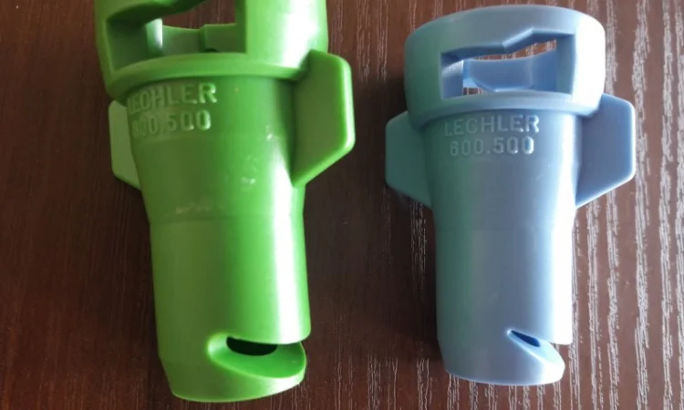 Распылитель для жидких удобрений FD фирмы Lechler (Германия) - фото № 2