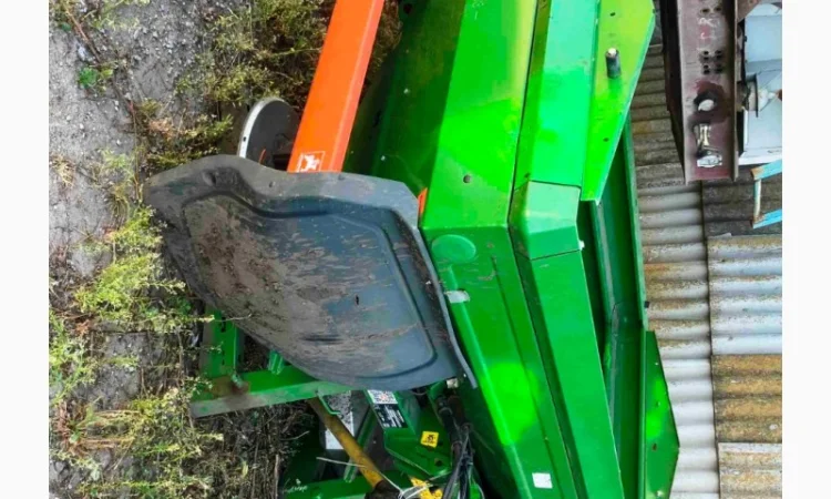 Навісний розкидач добрив Amazone 1002 Special - фото № 8